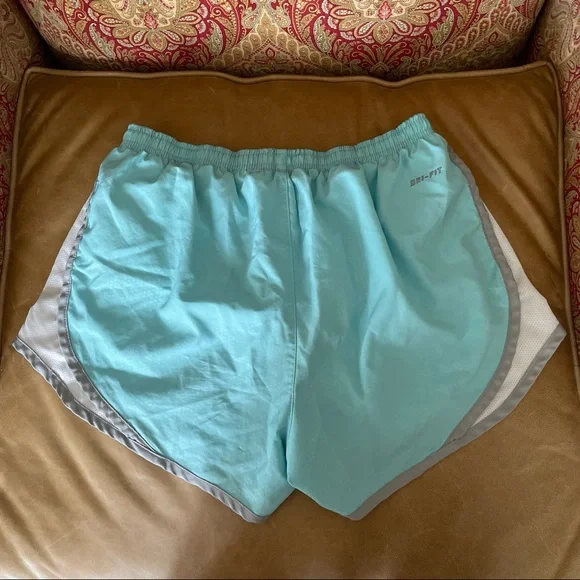 ‼️NIKE SHORTS - Picture 4 of 7